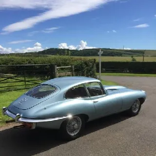 Foto 6 di 7: JAGUAR E TYPE 'TOGS OF TROON' WORLD FAMOUS CAR