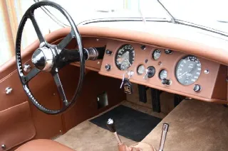 Foto 7 di 10: JAGUAR XK 120  