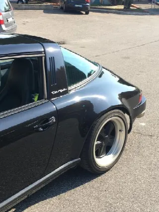 Foto 5 di 7: PORSCHE 911 Carrera 3.2 Targa G50  
