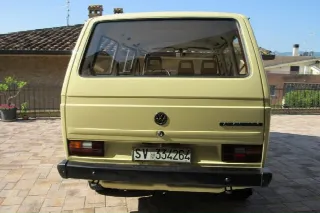 Foto 3 di 35: Volkswagen T3 Caravelle 