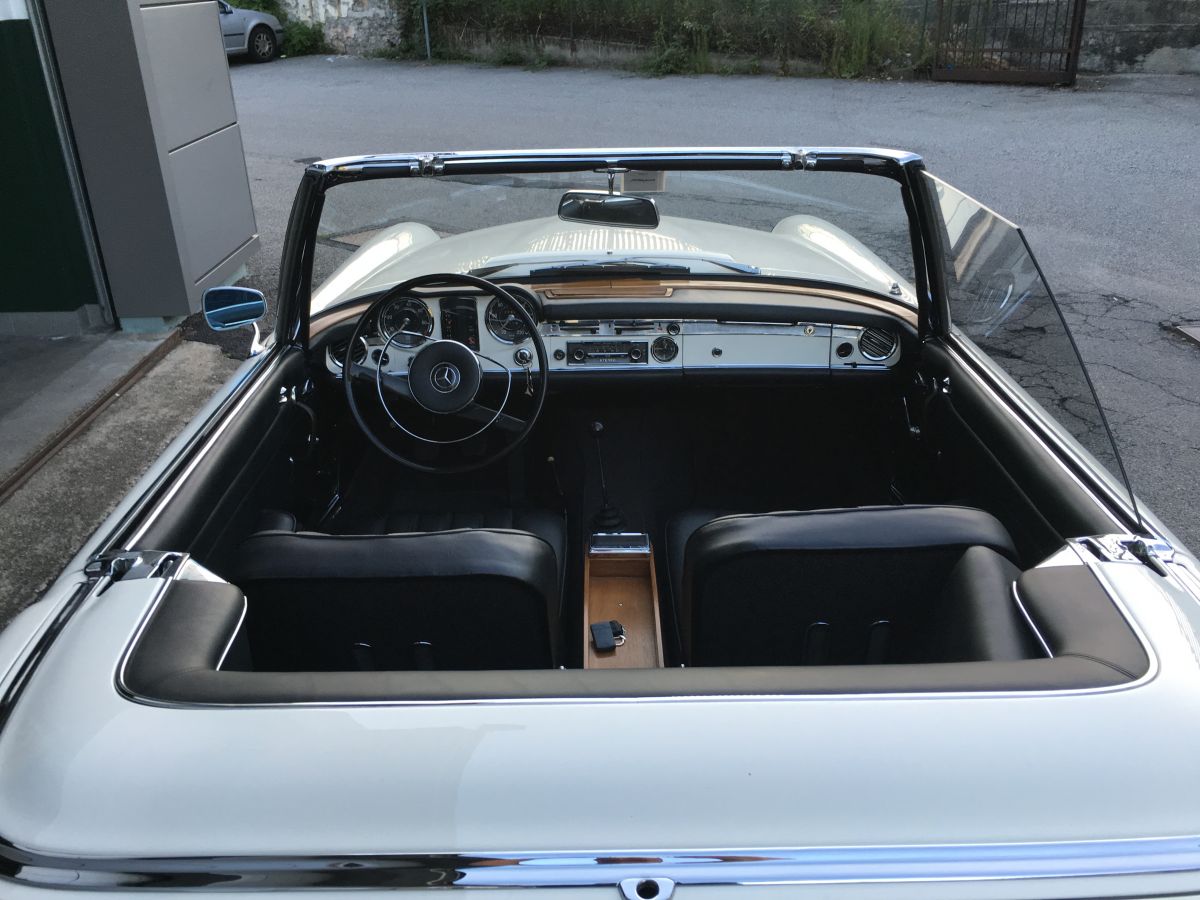 MERCEDES-BENZ SL Pagoda (1963-1971) 230sl 