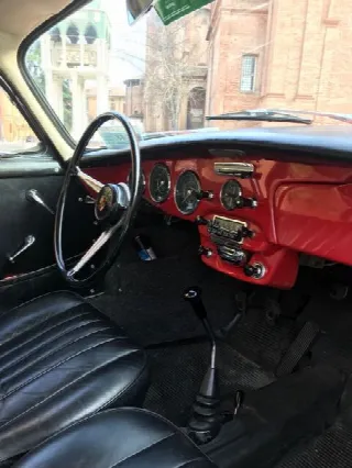 Foto 11 di 19: PORSCHE 356 C 1600 SC    