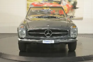 Foto 7 di 15: MERCEDES-BENZ SL Pagoda (1963-1971) 230 - Total Restauration über 150'000.- Fr.