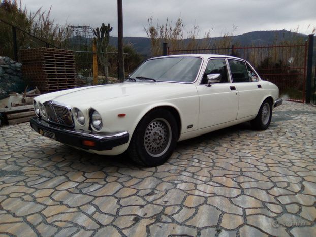 JAGUAR Sovereign(1998-1993) 4.2