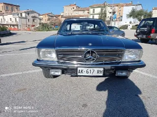 Foto 2 di 5: MERCEDES-BENZ SL(1971-1989) Cabrio