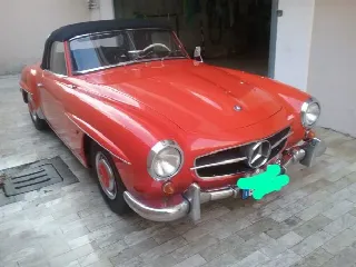 Foto 5 di 9: MERCEDES-BENZ 190 SL 