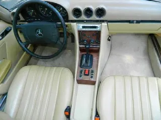 Foto 4 di 6: MERCEDES-BENZ 280 SLC    