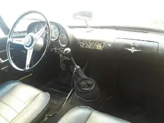 Foto 4 di 10: ALFA ROMEO 2000 Touring Spider