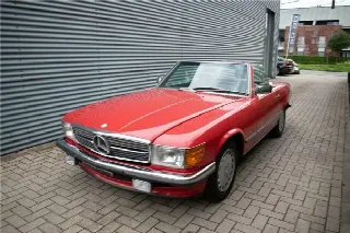 Foto 9 di 9: MERCEDES-BENZ SL(1989-2001) 18 000 euro