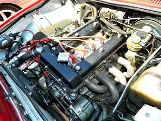 Foto 5 di 6: ALFA ROMEO Alfetta Berlina 2.0 Gr2 Autodelta replica   
