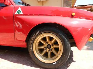 Foto 3 di 6: ALFA ROMEO Alfetta Berlina 2.0 Gr2 Autodelta replica   