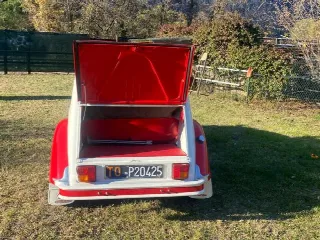 Foto 14 di 16: CITROEN 2 CV 2 CV 4 dolly 