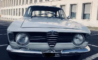 Foto 7 di 10: ALFA ROMEO GT Gt 1600 veloce