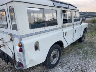 Foto 2 di 7:  Land Rover 109 3a