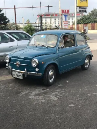 Foto 1 di 6: FIAT 600 Fanalona  