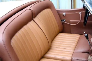 Foto 8 di 10: JAGUAR XK 120  