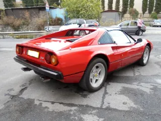 Foto 8 di 17: FERRARI 308(1974-1985) GTS QV 