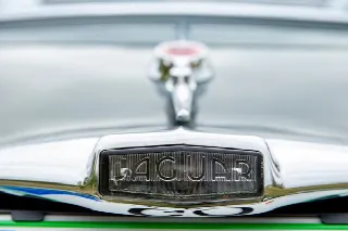 Foto 7 di 15: JAGUAR XK 150 FHC  