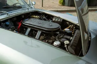 Foto 7 di 21: FERRARI 330 GT 2+2 - Series I ‘Interim’ - 1 of 124 examples built - Ferrari Classiche certificate - **original interior**