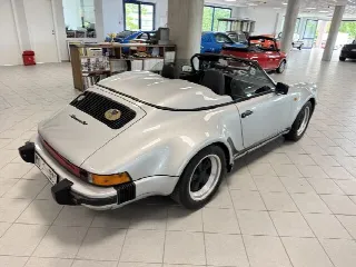 Foto 2 di 30: PORSCHE 911 Speedster 3.2