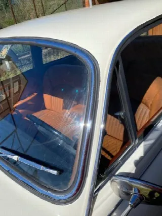 Foto 10 di 35: JAGUAR 420 Saloon 