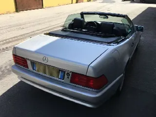 Foto 3 di 6: MERCEDES-BENZ SL(1989-2001) 500sl