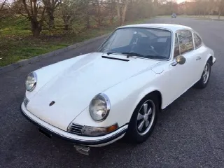 Foto 5 di 20: PORSCHE 911 E - B Coupè Karmann - Tetto apribile    