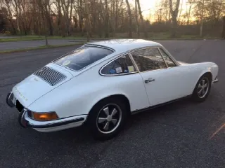 Foto 3 di 20: PORSCHE 911 E - B Coupè Karmann - Tetto apribile    