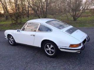Foto 4 di 20: PORSCHE 911 E - B Coupè Karmann - Tetto apribile    