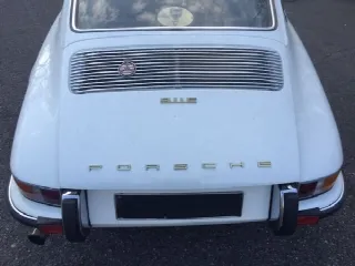 Foto 16 di 20: PORSCHE 911 E - B Coupè Karmann - Tetto apribile    
