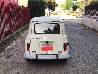 Foto 3 di 8: RENAULT 4 TL 