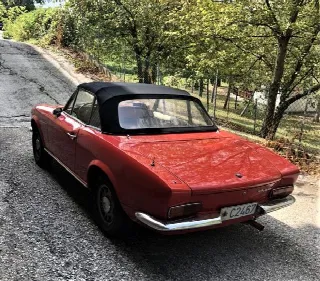 Foto 7 di 7: FIAT 124 Spider Sport  prima serie 1.4