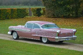 Foto 4 di 12: OLDSMOBILE 98 hardtop sedan 