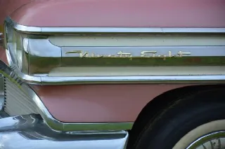 Foto 11 di 12: OLDSMOBILE 98 hardtop sedan 