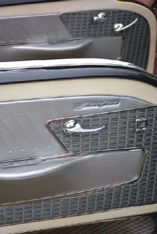 Foto 9 di 12: OLDSMOBILE 98 hardtop sedan 