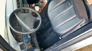 Foto 3 di 4: MERCEDES-BENZ SL(1989-2001) 280  