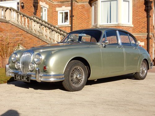 DAIMLER V8 AUTO 2.5