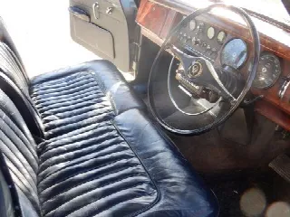 Foto 5 di 6: DAIMLER V8 AUTO 2.5