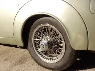 Foto 6 di 6: DAIMLER V8 AUTO 2.5