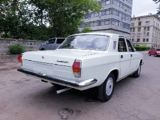 Foto 5 di 16: GAZ Other 2410 