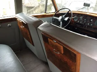 Foto 4 di 6: BENTLEY S2  