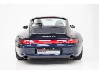 Foto 5 di 10: PORSCHE 911/993Carrera(1994-1998) 4 S 