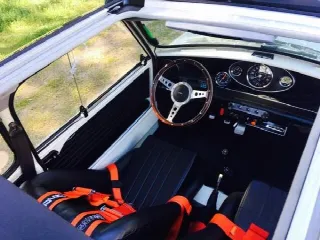 Foto 2 di 5: MINI CLASSIC (1959-2001) Cooper(1959-2000) Mk1 