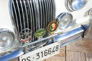 Foto 15 di 20: JAGUAR MKII 3400 