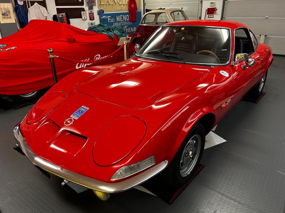 OPEL GT 1900