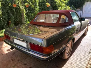 Foto 3 di 9: MERCEDES-BENZ SL(1971-1989) 280 SL R107  