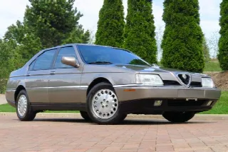 Foto 4 di 6: ALFA ROMEO 164  