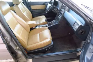 Foto 2 di 6: ALFA ROMEO 164  