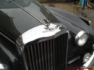 Foto 6 di 6: BENTLEY S2  