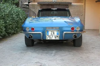 Foto 6 di 33: CHEVROLET Corvette C2 Sting Ray Convertibile 327/350 HP 